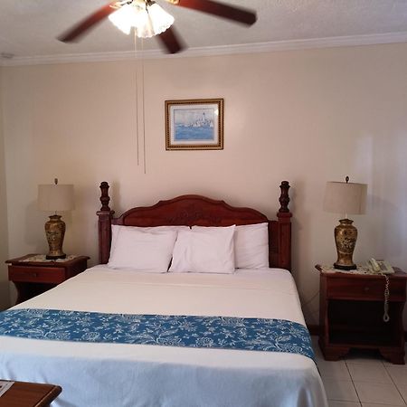 Rayon Hotel Negril Exterior foto