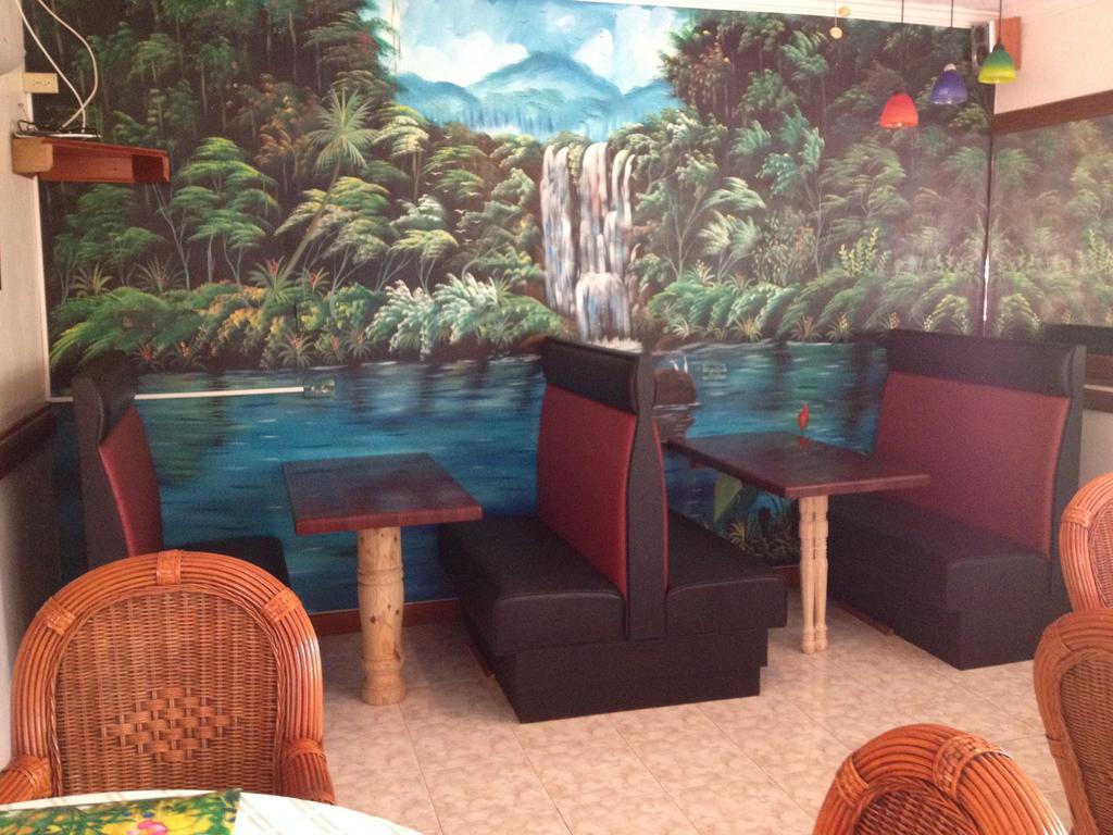 Rayon Hotel Negril Exterior foto