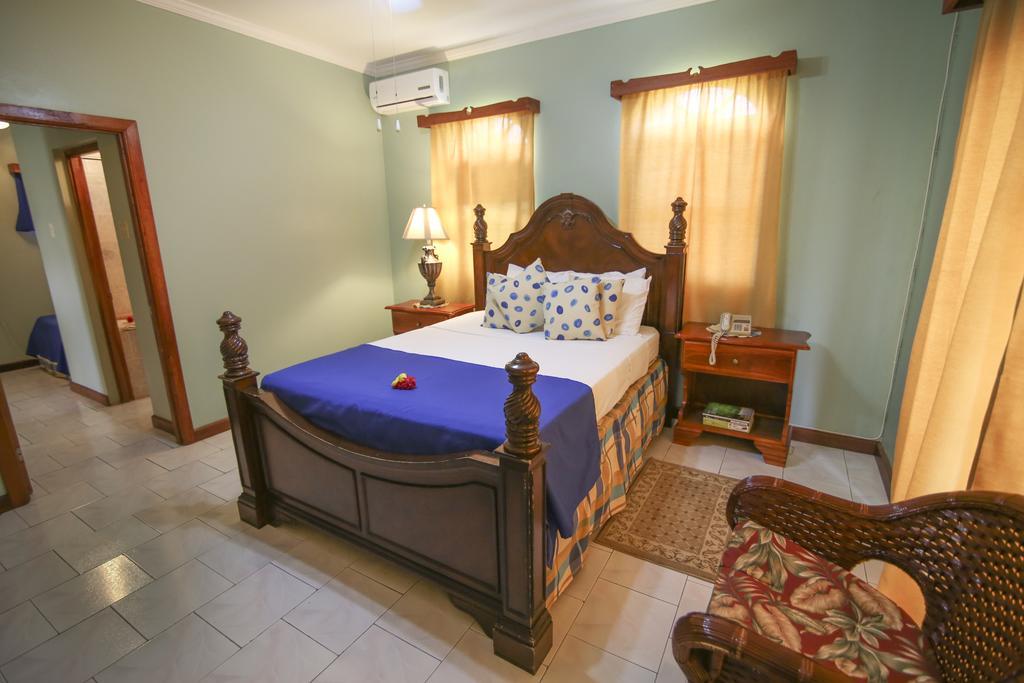 Rayon Hotel Negril Exterior foto