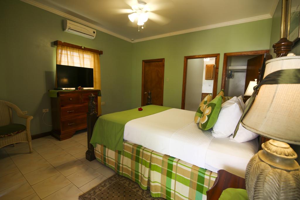 Rayon Hotel Negril Exterior foto